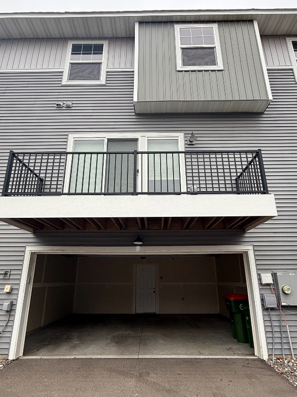 Building Photo - 10280 3rd St NE