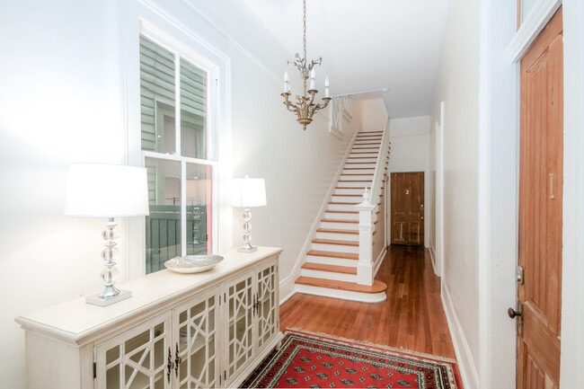 Staircase - 4221 Prytania St