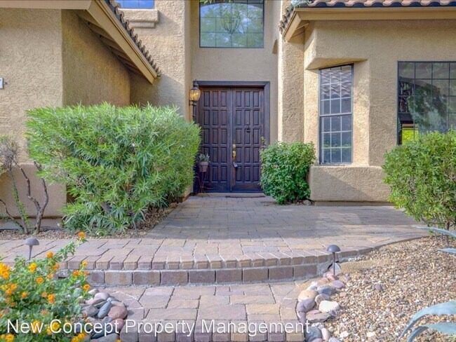 Building Photo - 3 br, 2 bath House - 1611 E. Sonoran Deser...