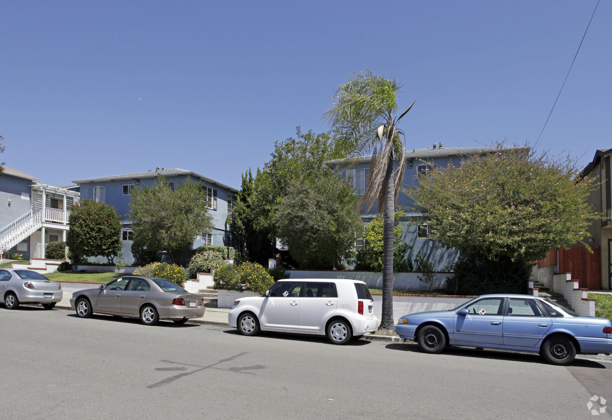 Building Photo - Talmadge Manor Apartments