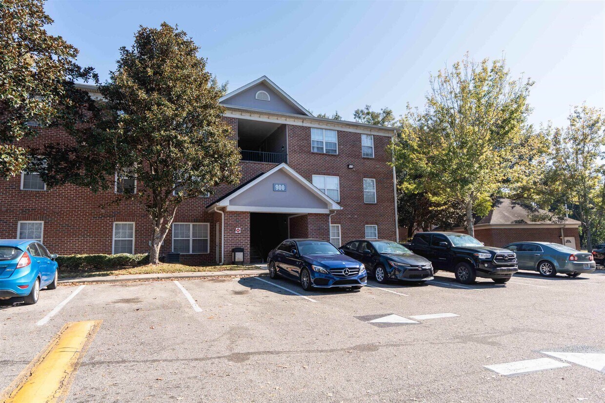 3000 S Adams St Unit 935, Tallahassee, FL 32301 Condo for Rent in