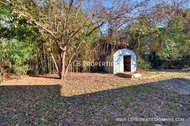 Building Photo - Renovated 3 Bedroom Home in Colonial Acres!