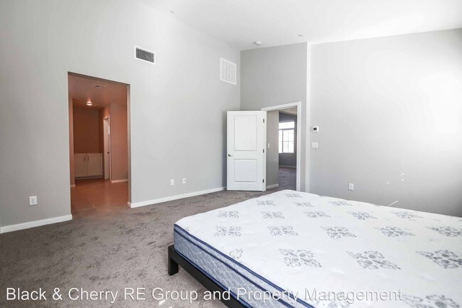 Building Photo - 3 br, 2.5 bath House - 763 Alston Court