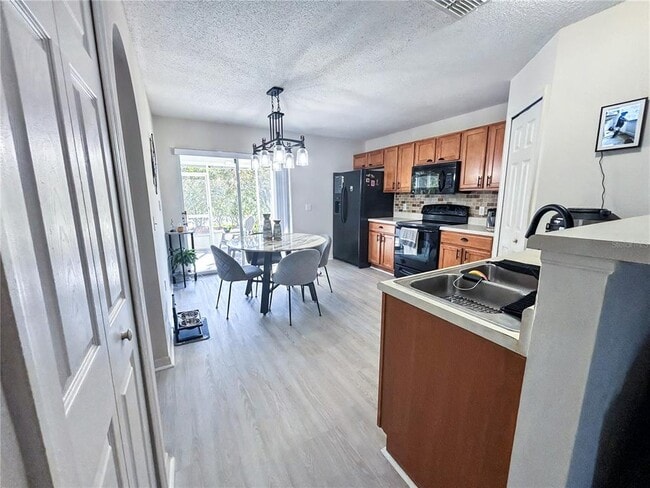 Foto del edificio - 2752 Merrieweather Ln