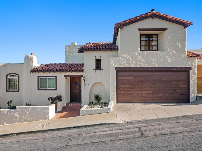 Foto del edificio - 945 Harbor View Dr