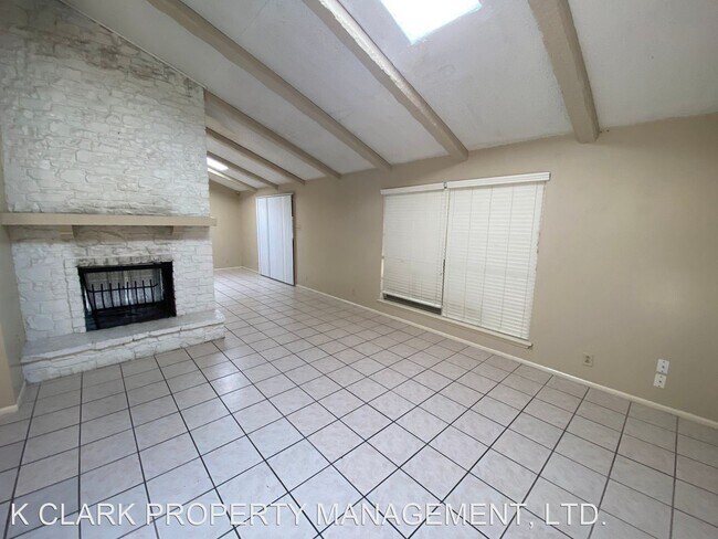 Building Photo - 3 br, 2 bath House - 5006 DEL ORO CIRCLE
