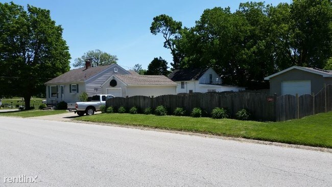 Building Photo - 2 br, 2 bath House - 102 W Sunny Ln