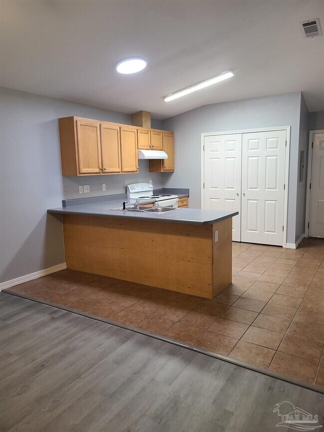 Foto del edificio - 1421 N 61st Ave
