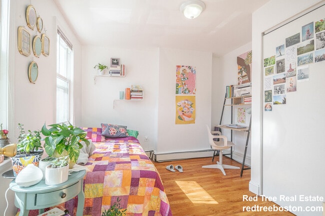 Foto del edificio - 238 Everett St