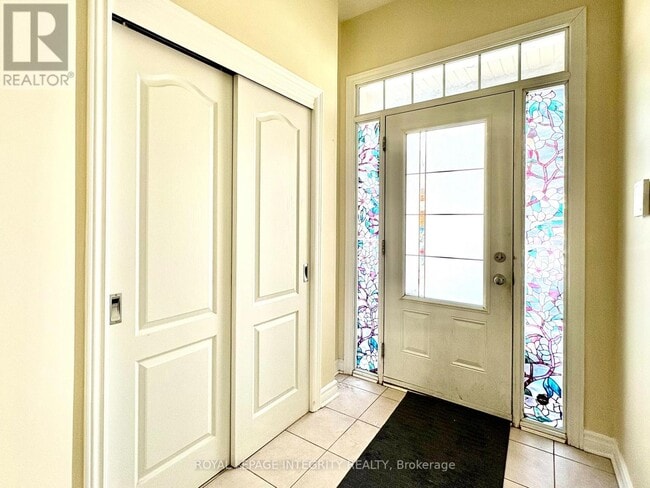 Building Photo - 154 Highbury Park Dr