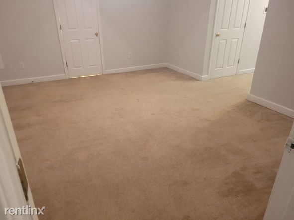Foto del edificio - 3 br, 2 bath Triplex - 8616 Spring Ave Apt B
