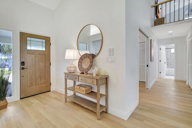 Building Photo - 62 8th St