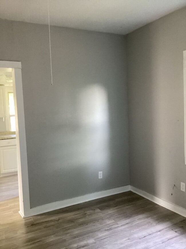 Building Photo - Cozy 1 bedroom, 1 bath!