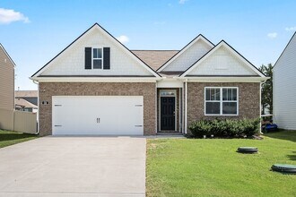 Building Photo - 131 Saddle Horse Ln