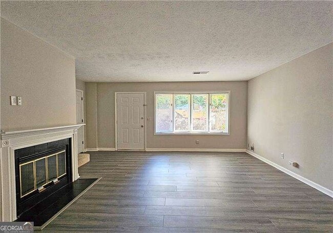 Building Photo - 434 High Creek Trce