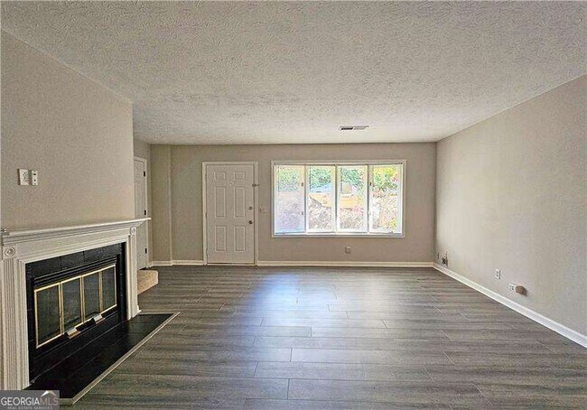 Foto del edificio - 434 High Creek Trce