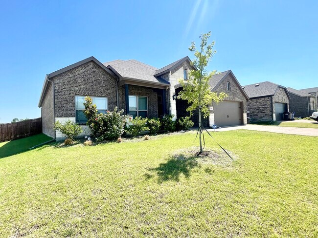 Building Photo - 2914 Bobcat Dr