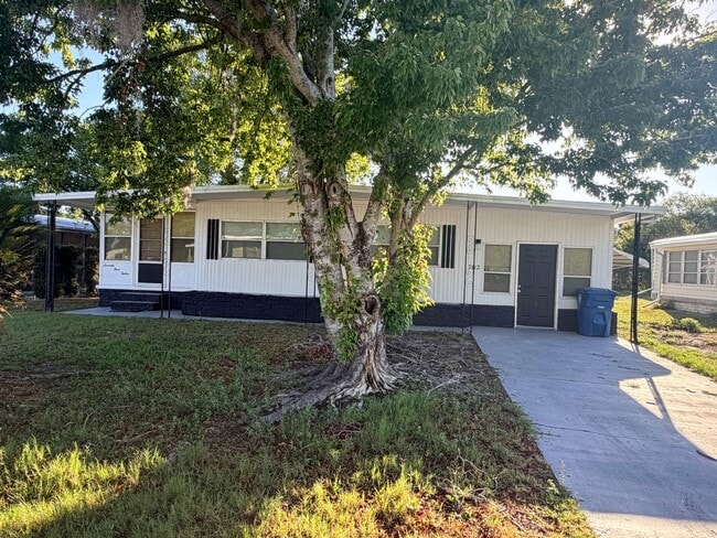 Foto del edificio - 7412 Western Cir Dr