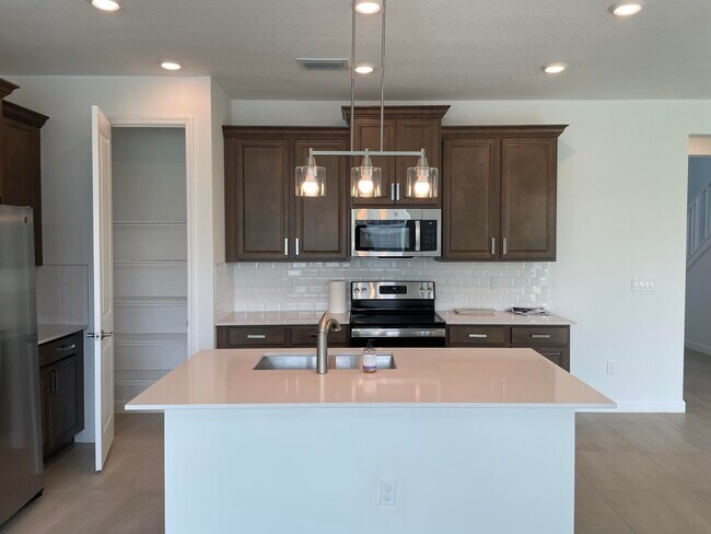 Foto del edificio - 1535 Verawood Ln