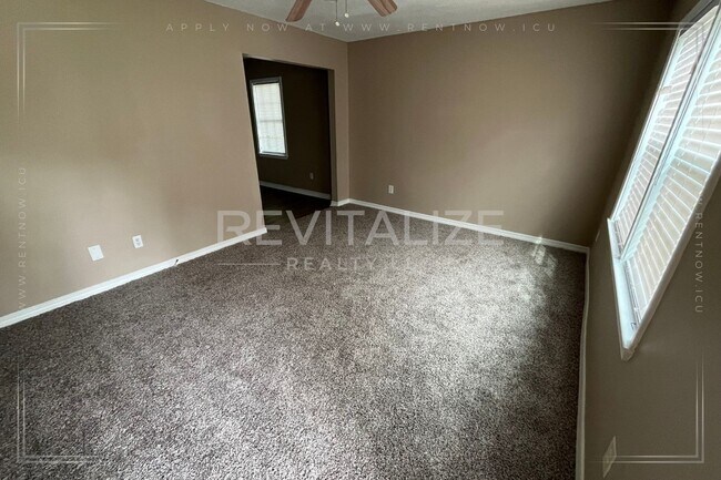 Foto del edificio - Newly Updated 3 Bedroom/1 Bath Home in Chi...