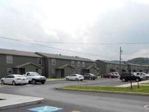 Building Photo - 506 Alexandria Dr