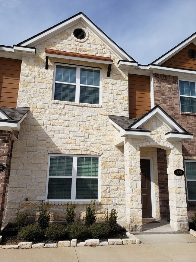 Building Photo - 301 Southwest Pkwy