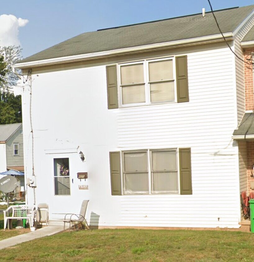 425 Factory St, Carlisle, PA 17013 Townhome Rentals in Carlisle PA