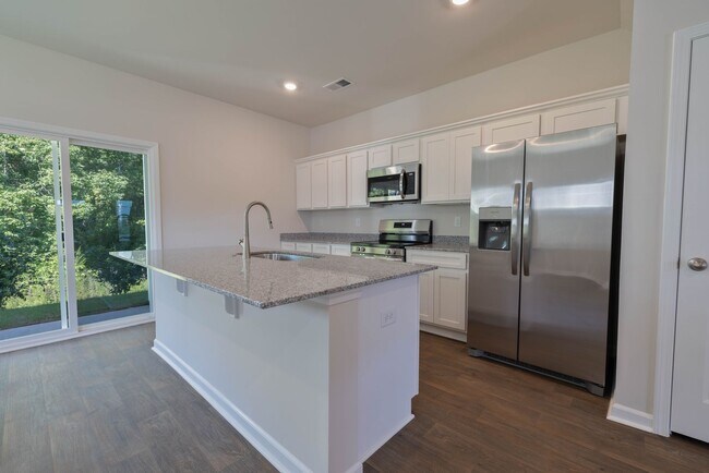 Foto del edificio - 111 Pendleton Place Way