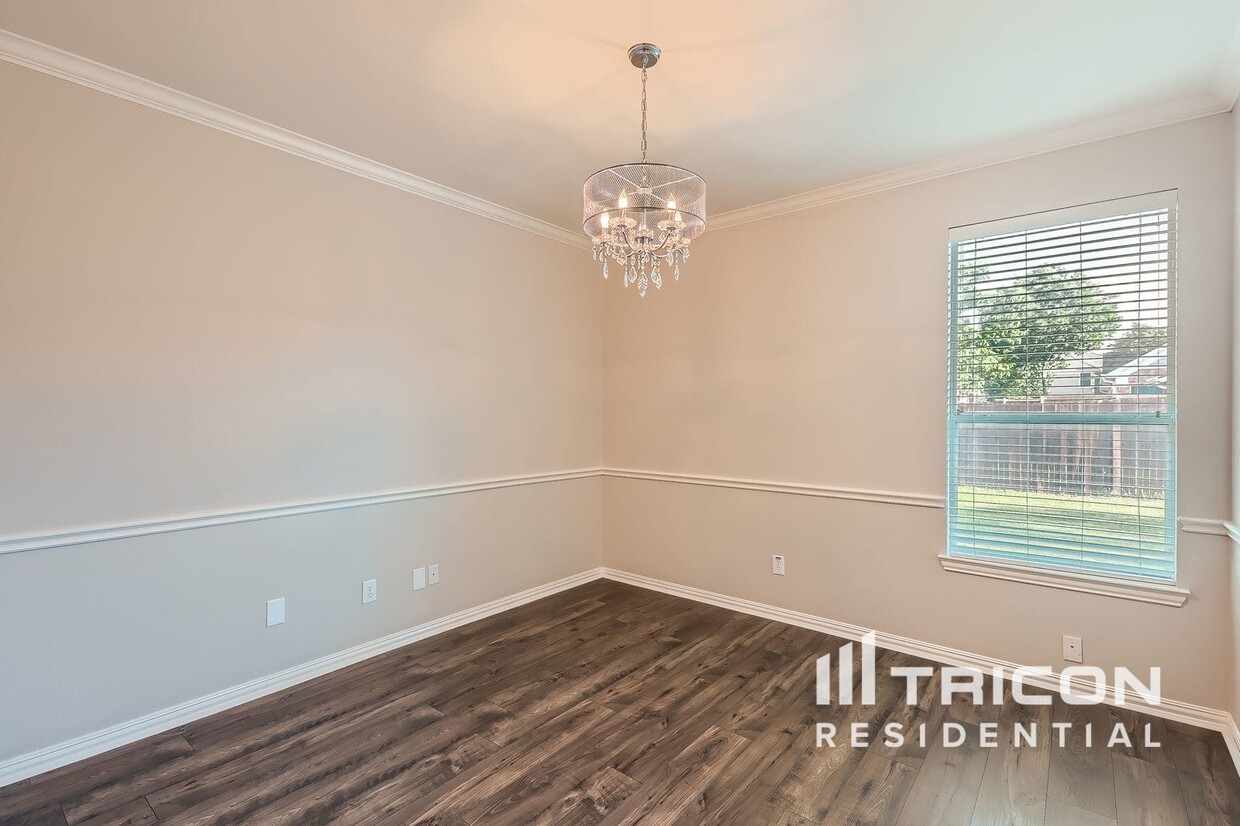 Foto principal - 2817 Deerhurst Dr