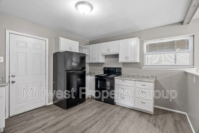 Building Photo - 24 Boles Ave