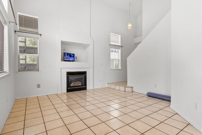 Foto del edificio - 1415 Stoney Creek Rd