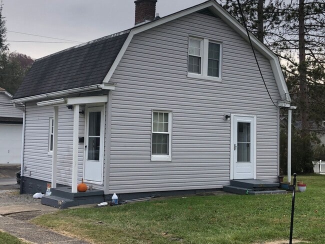 Building Photo - 346 2nd Ave
