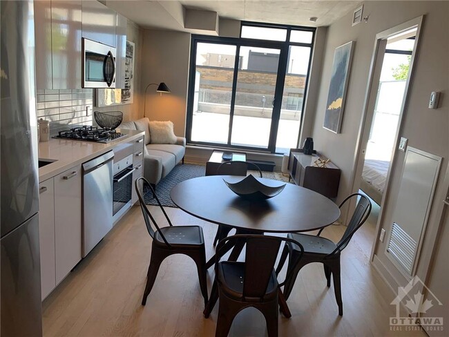 Building Photo - 203 Catherine St