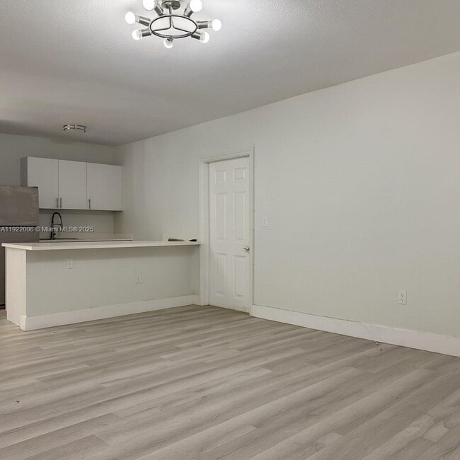 Foto del edificio - 10190 E Bay Harbor Dr