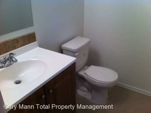 Building Photo - 110 E Mizzou Ct
