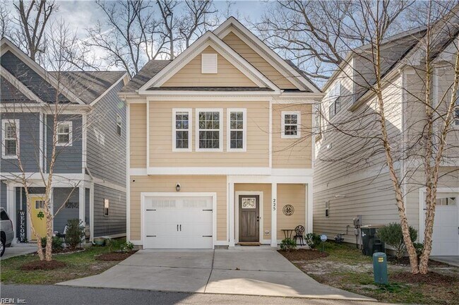 Building Photo - 225 Floridays Way