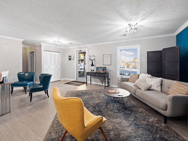 Walk-In's Welcome! - Huntley Ridge New Albany