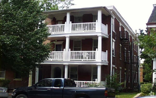 Foto del edificio - 129 W Miner St