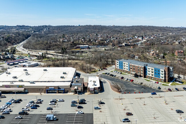Aerial Photo - Edgewood Retirement Residence