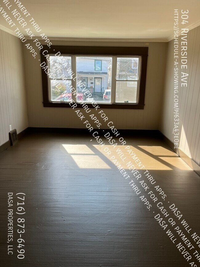 Foto del edificio - 304 Riverside - 3 Bed / 1 Bath