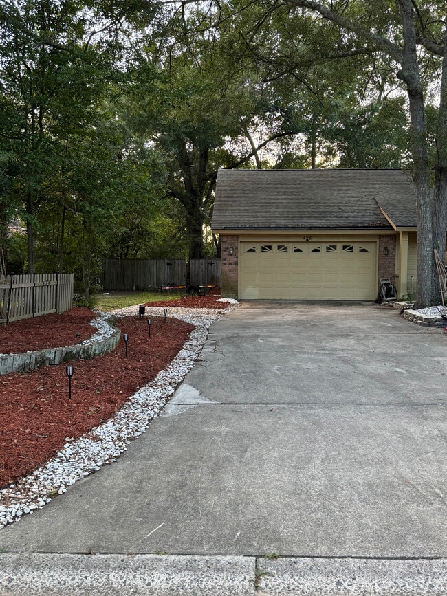 Driveway - 426 Arlington Dr
