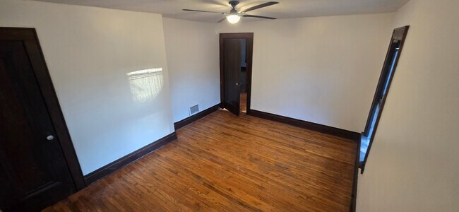 Foto del edificio - 2030 E Colvin St