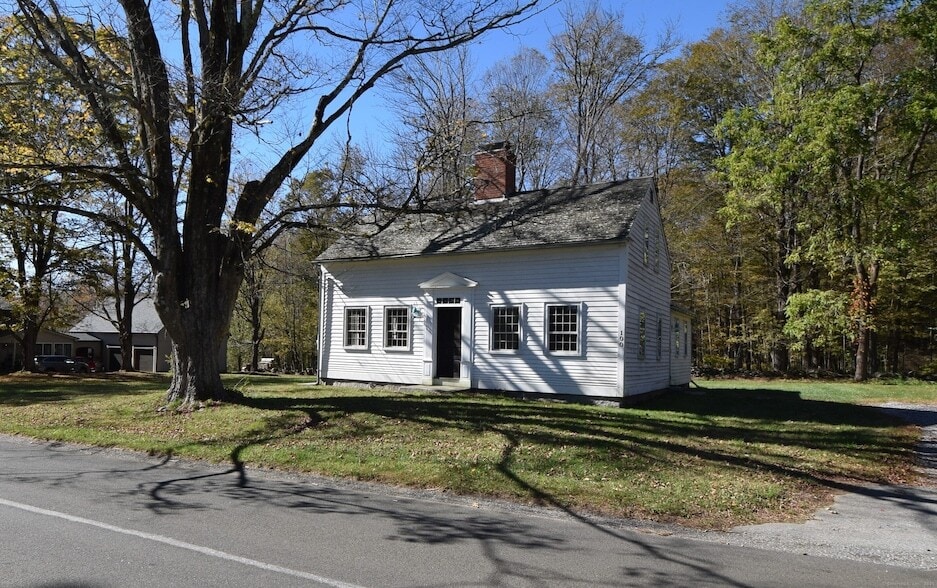 Primary Photo - 100 Bradford Corner Rd