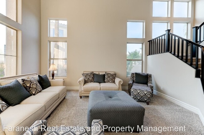 Building Photo - 4 br, 3.5 bath House - 5 Chateau Whistler Ct