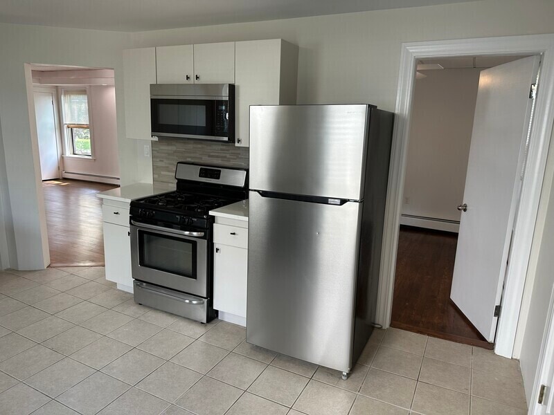 Photo - 83 Leyden St