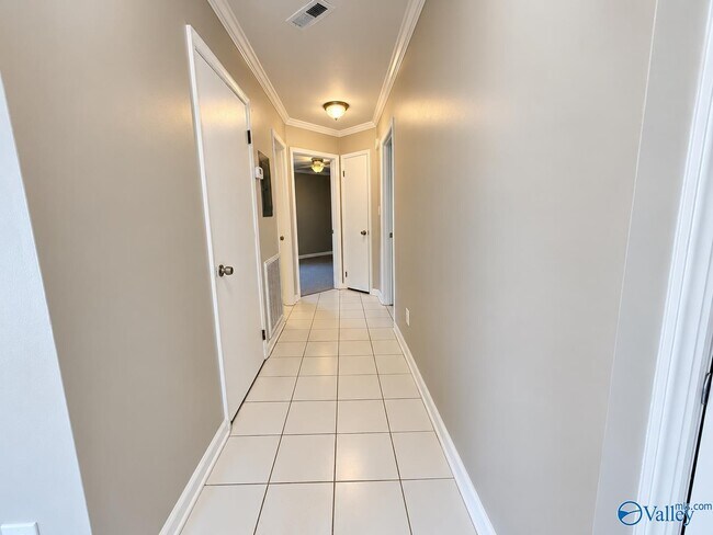 Building Photo - 101 Westscott Dr