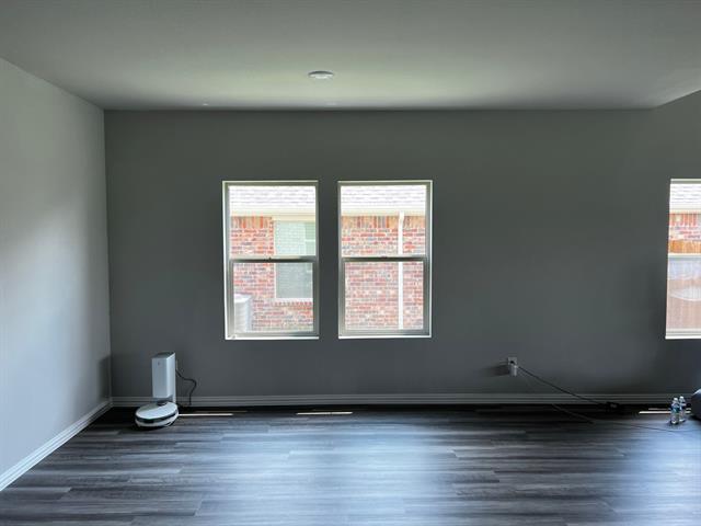 Building Photo - 628 Cedar Springs Dr