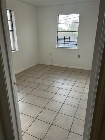 Foto del edificio - 219 Emerson Dr