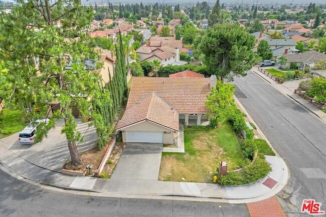 Building Photo - 2660 Conata St