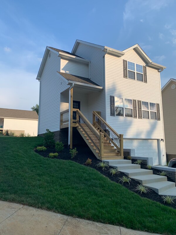 Foto principal - 176 Ridge Pointe Dr